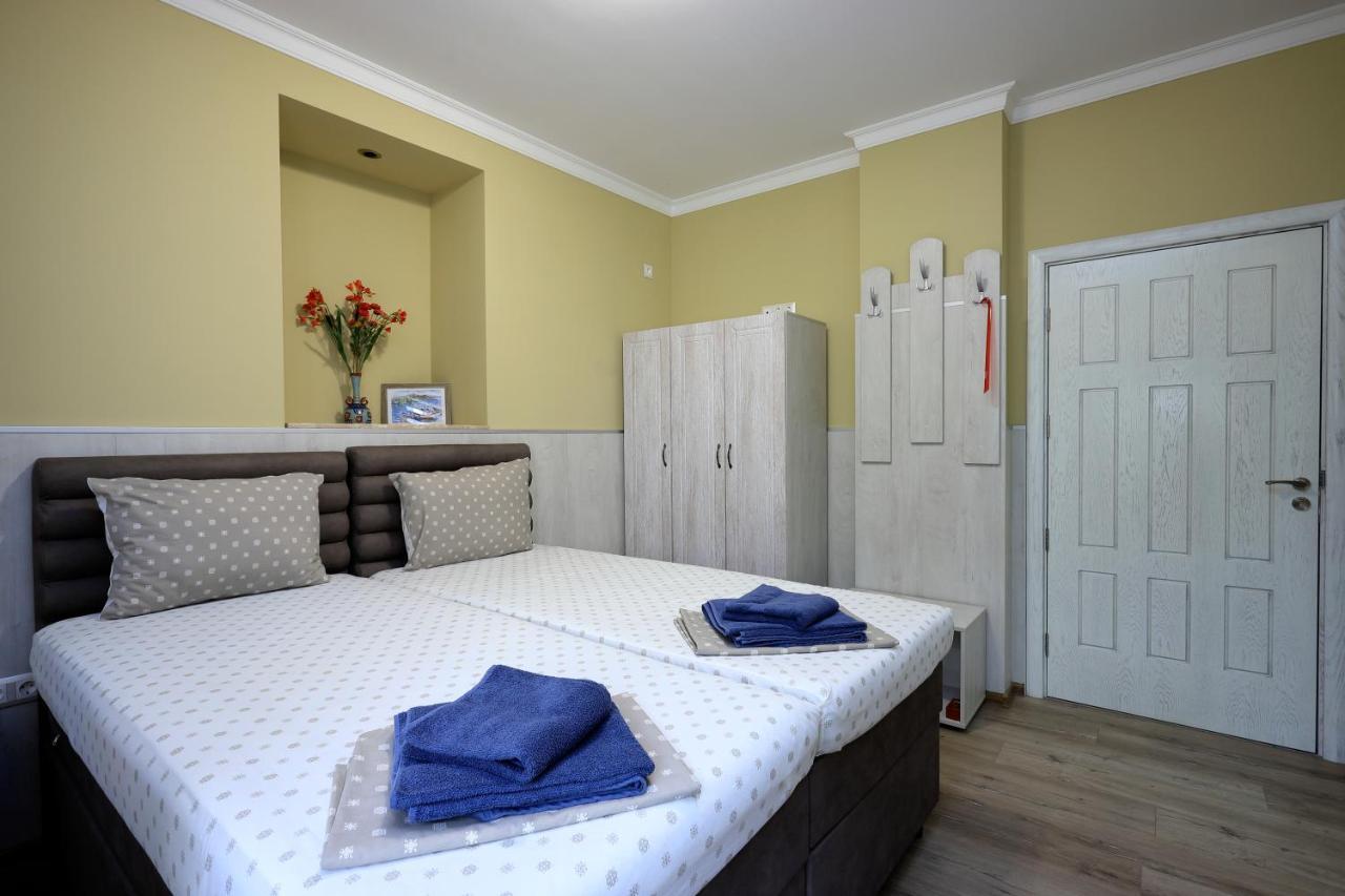 Къща За Гости Кребс Guesthousekrebs Shumen Exterior photo